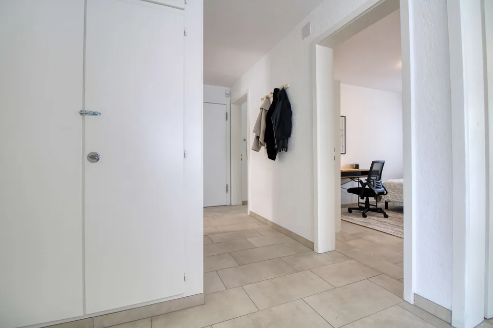 Spacious Coliving Apartment with Large Terrace in Wallisellen – Foto 15 von 22