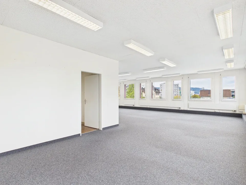 Spazio commerciale centrale 177 m² al 2° piano a Wohlen – foto 6 di 12