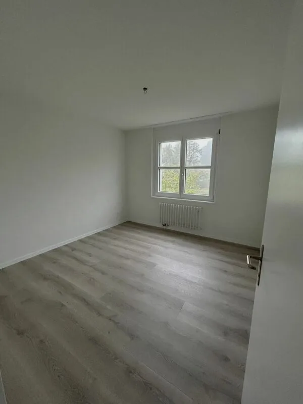 Wohnen in Wollishofen: frisch renovierte 5.5-Zimmerwohnung – Foto 10 von 14