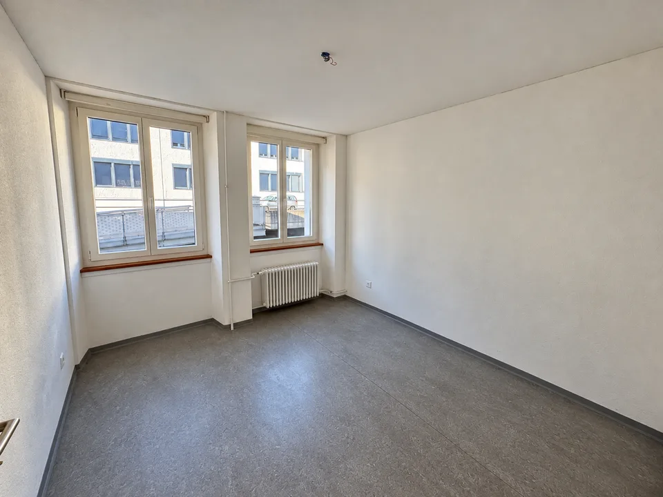 Charming 4.5-room apartment in Saint-Imier – available immediately – photo 5 of 11