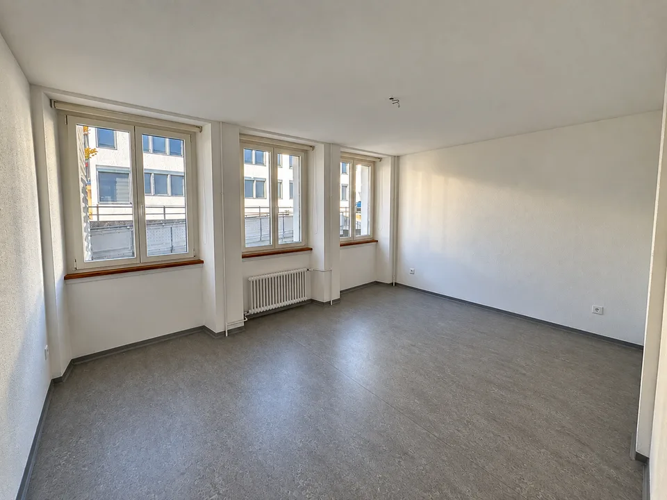 Charming 4.5-room apartment in Saint-Imier – available immediately – photo 4 of 11