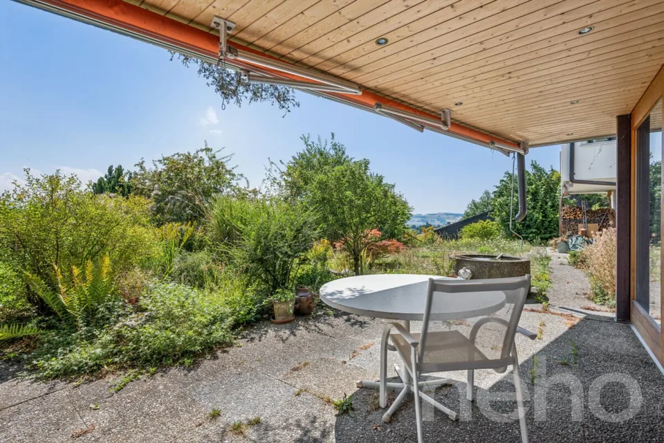 Vivere su una pendice sud con vista sulla montagna e riserva di terreno edificabile – foto 12 di 12