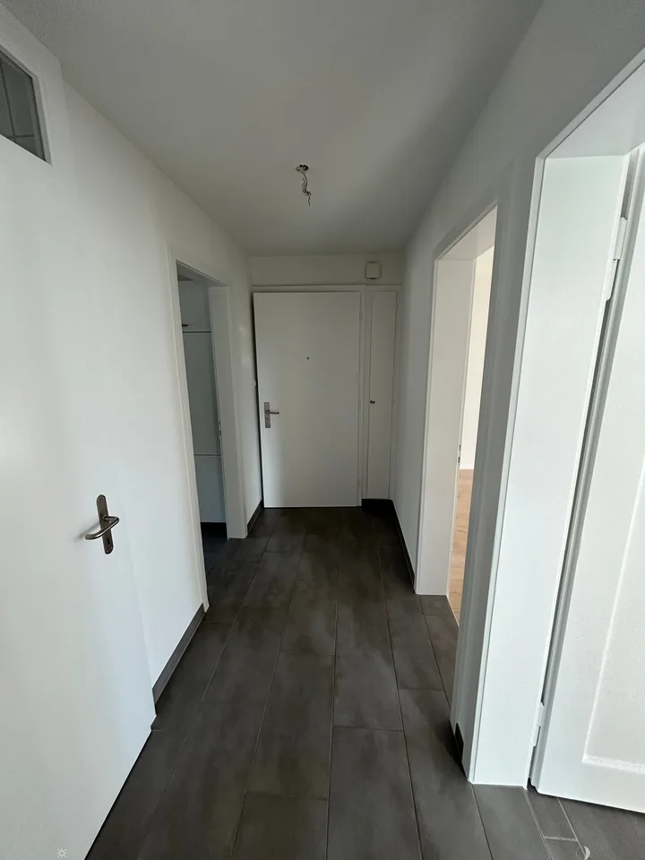Charmant appartement de 3 pièces à Biel/Bienne – calme et lumineux – Foto 3 von 14