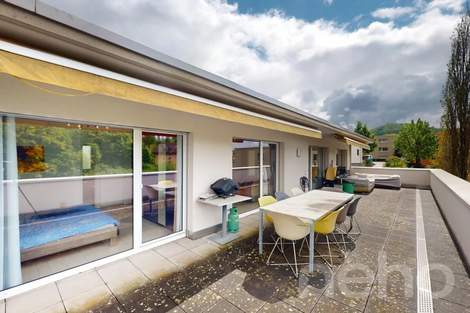 La tua nuova casa con un ampio balcone e una vista panoramica – foto 9 di 13
