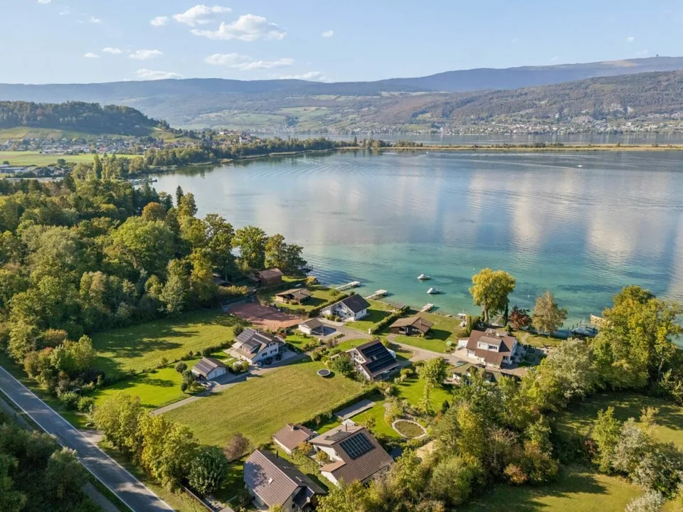 Bauland mit Seezugang und eigener Boje am Bielersee – Foto 4 von 12