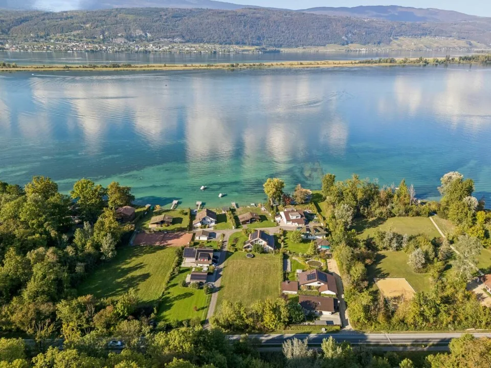 Bauland mit Seezugang und eigener Boje am Bielersee – Foto 9 von 12