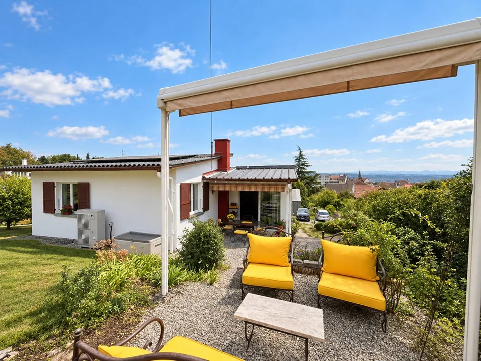 Einzelvilla mit schönem Garten in La Sarraz – Foto 6 von 13