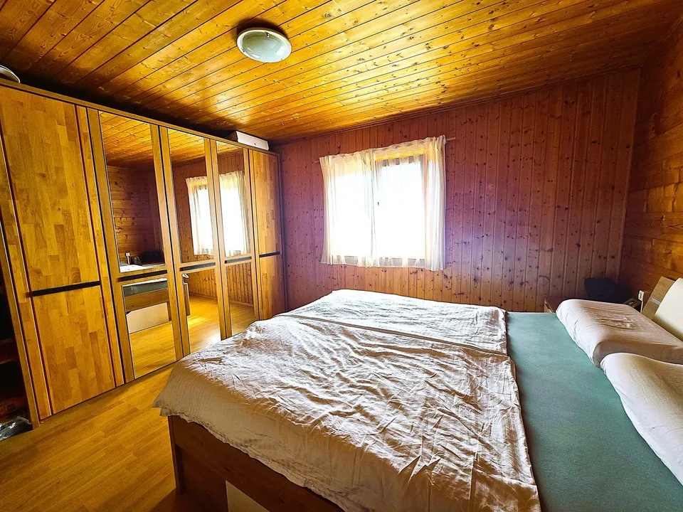 schönes Doppelchalet mit Garten und herrlicher Aussicht – Foto 12 von 30