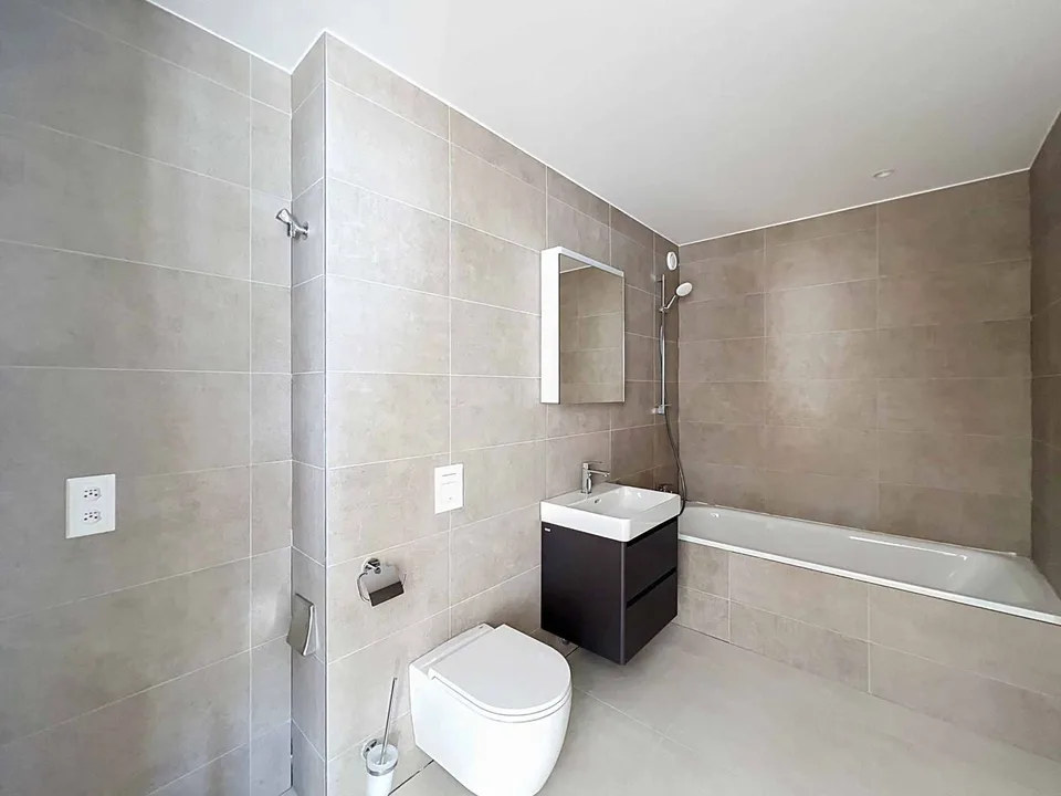 Letztes neues 3.5-Zimmer-Apartment mit geräumigem Balkon – Foto 4 von 4