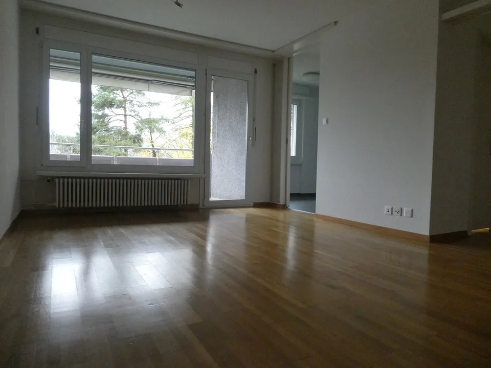 Zentral gelegen in schöner grüner Umgebung – Foto 2 von 6