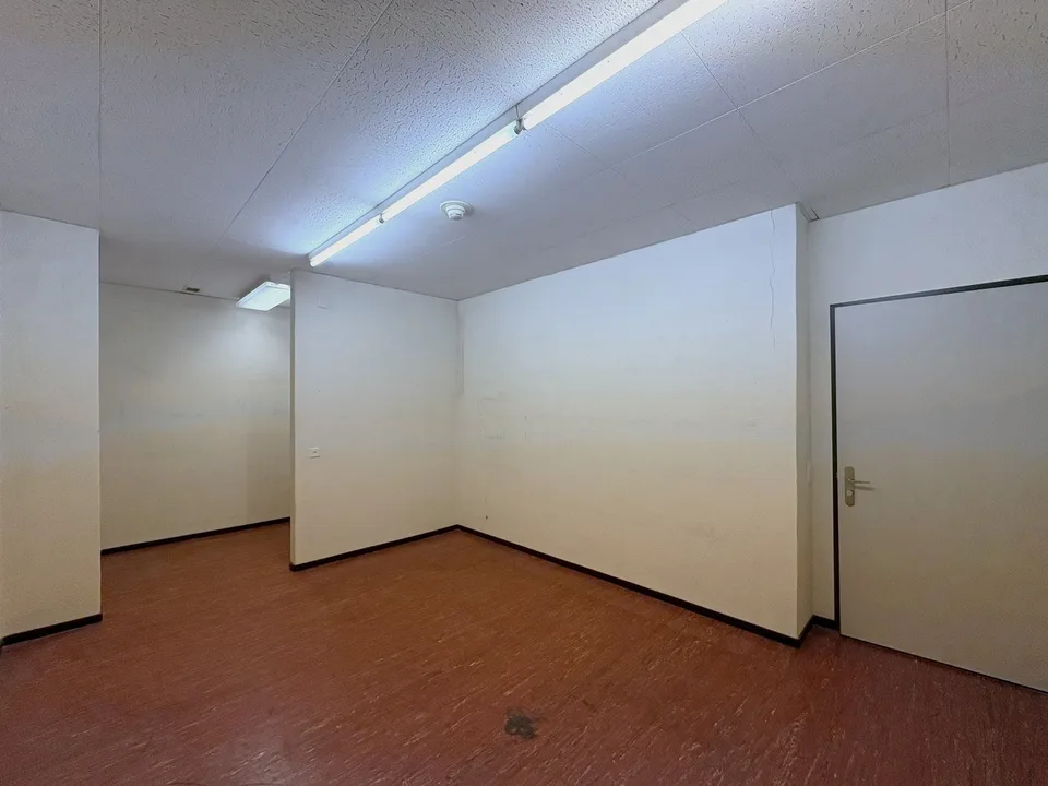 Praktischer Lagerraum in Dielsdorf – Foto 2 von 2