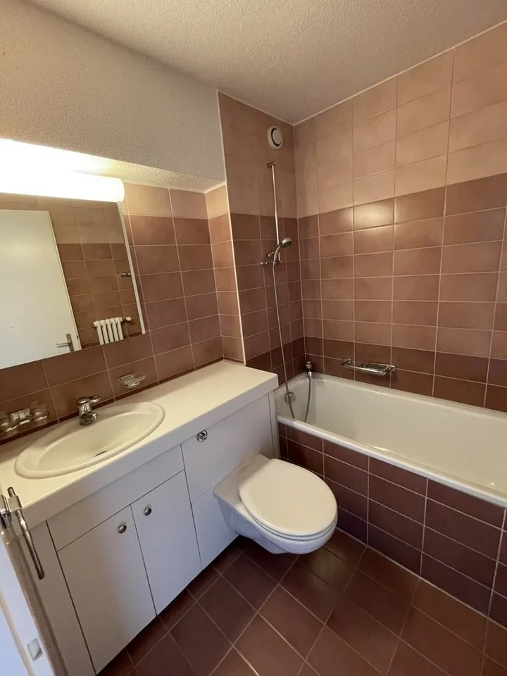 Bright 3.5-room apartment near Moosmatt schoolhouse – photo 3 of 7