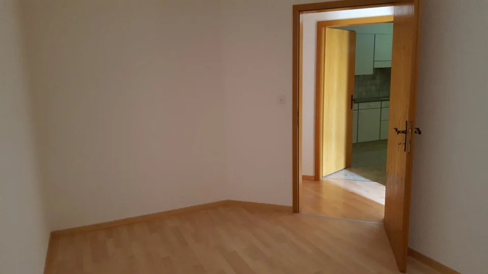 grosszügige 4.5-Zimmerwohnung an ruhiger Lage – Foto 3 von 13