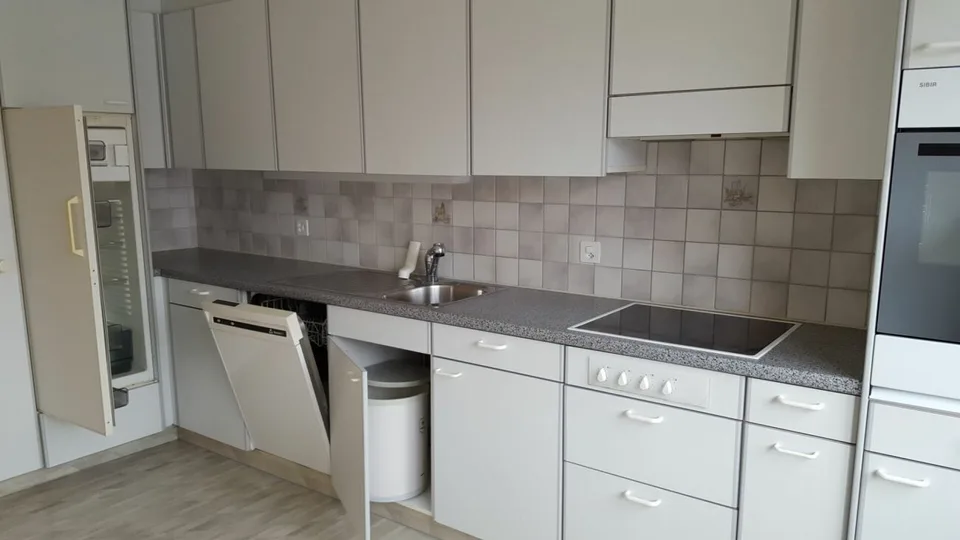 grosszügige 4.5-Zimmerwohnung an ruhiger Lage – Foto 8 von 13