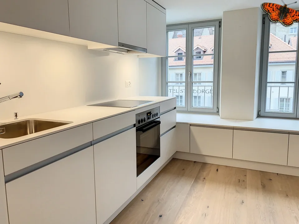 Studio teilweise möbliert - im Herzen der Stadt Romont! – Foto 3 von 8