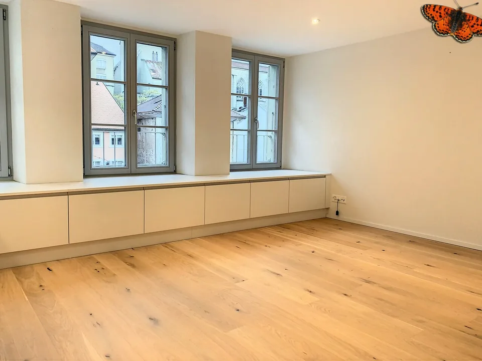 Studio teilweise möbliert - im Herzen der Stadt Romont! – Foto 5 von 8