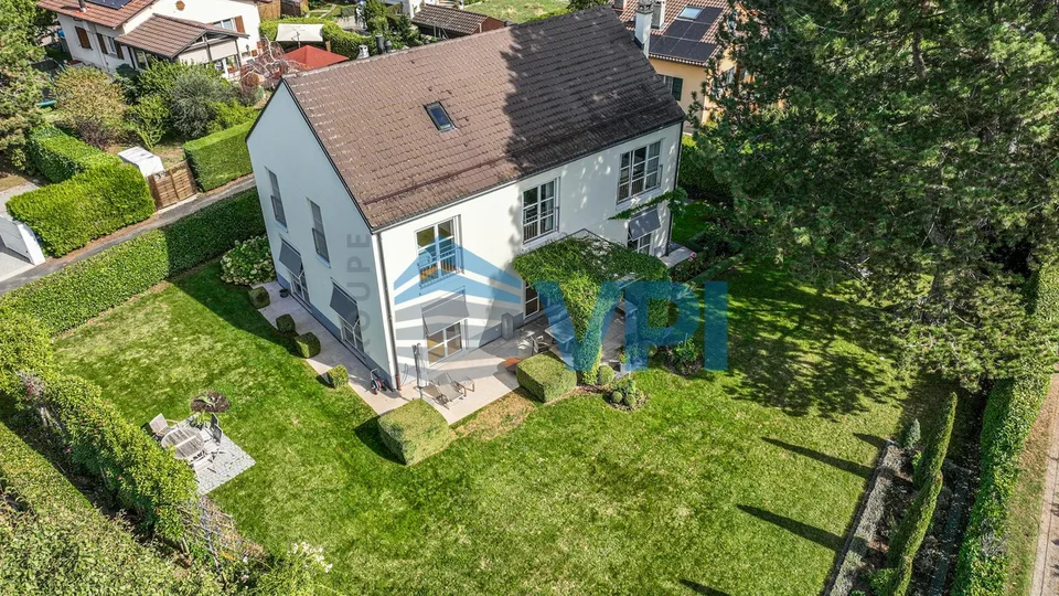 Maison individuelle de caractère dans un cadre privilégié – photo 11 sur 11