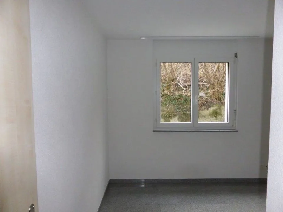 schöne 5.5 Zimmerwohnung an ruhiger Lage – Foto 8 von 10