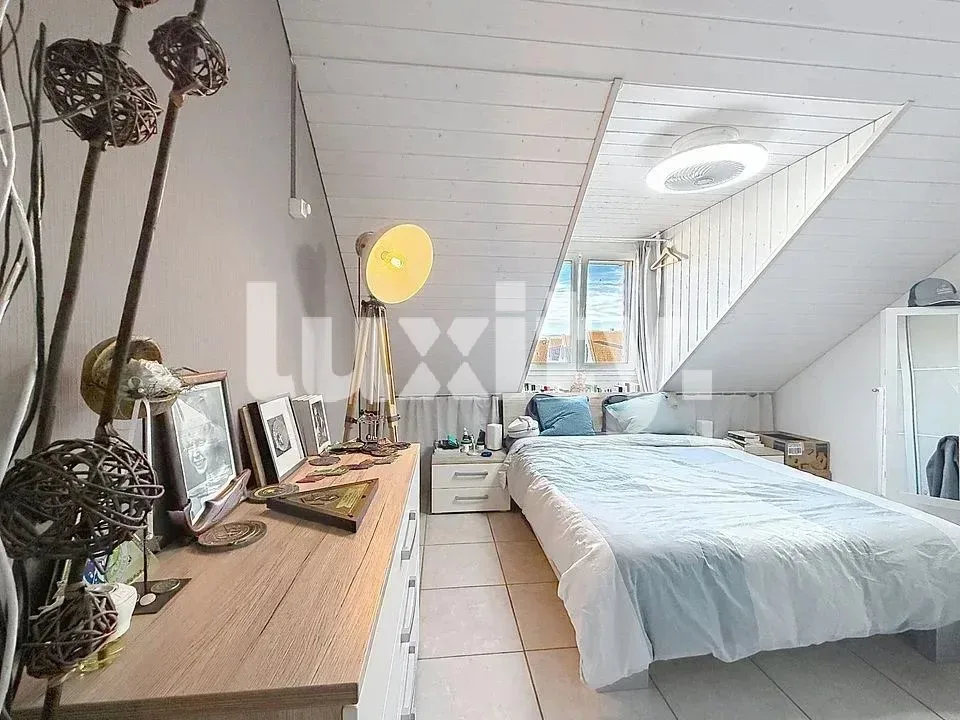 Ampio duplex luminoso di 4,5 locali di circa 160 m² a Gland – foto 5 di 8