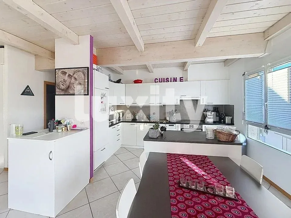 Ampio duplex luminoso di 4,5 locali di circa 160 m² a Gland – foto 3 di 8