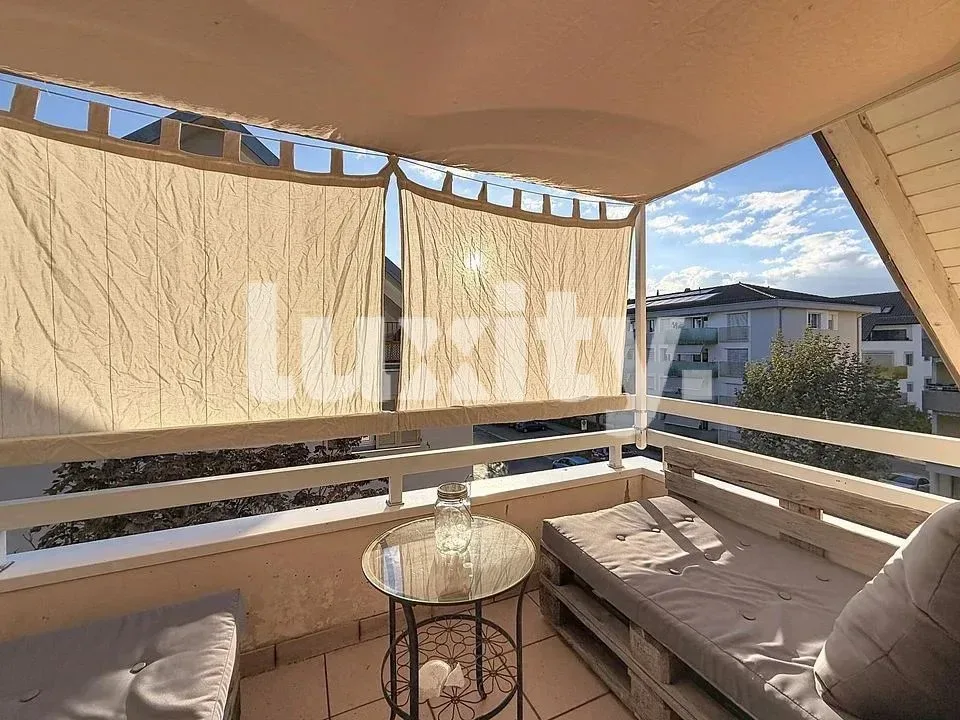 Ampio duplex luminoso di 4,5 locali di circa 160 m² a Gland – foto 4 di 8
