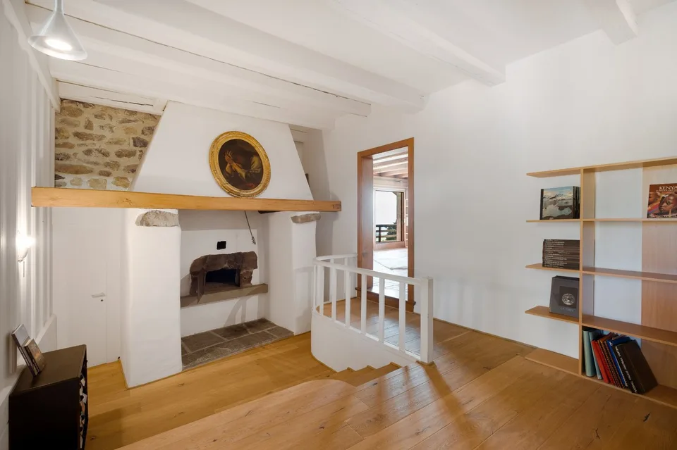 Duplex de caractère dans une ferme du XIXe siècle, face au Léman et aux Alpes – photo 4 sur 14