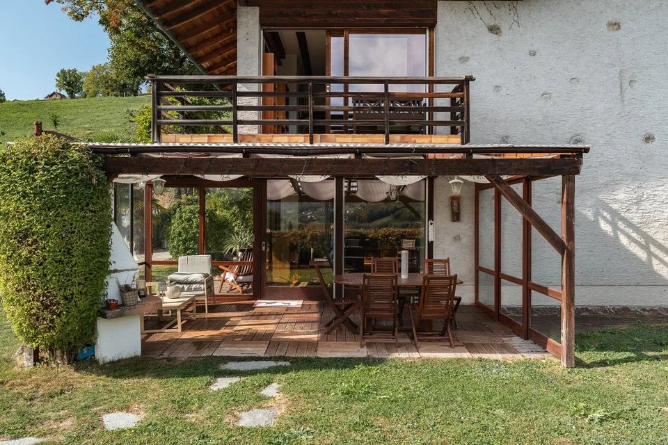 Duplex de caractère dans une ferme du XIXe siècle, face au Léman et aux Alpes – photo 6 sur 14