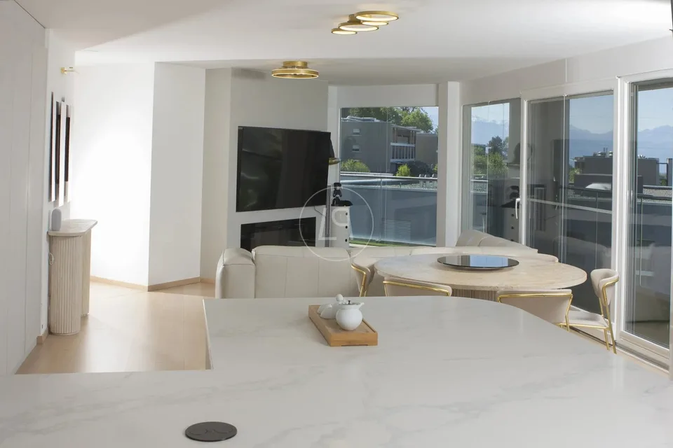 Appartement rénové proche de ISL au Mont-sur-Lausanne – photo 2 sur 11