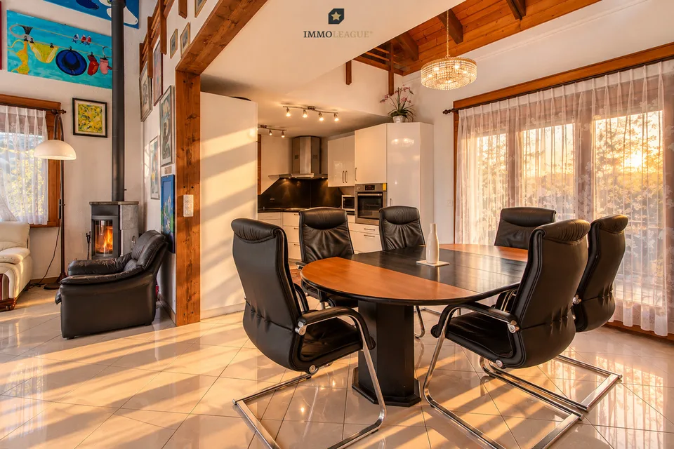 Ihr Zuhause mit traumhaftem Weitblick und voller Möglichkeiten. – photo 4 sur 13