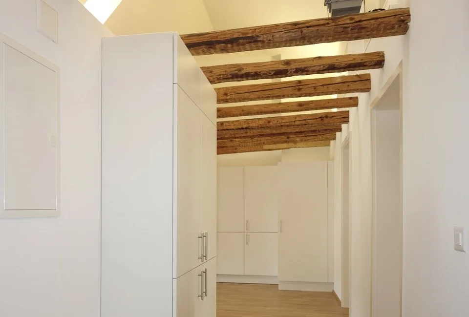 Appartement mansardé charmant dans le centre – photo 6 sur 8