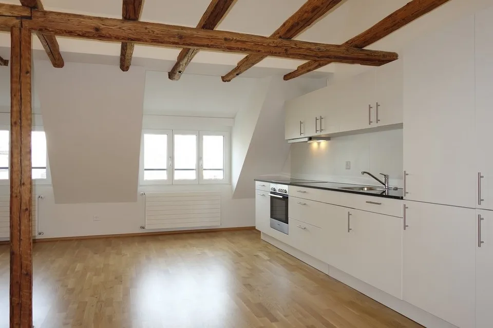 Appartement mansardé charmant dans le centre – photo 5 sur 8
