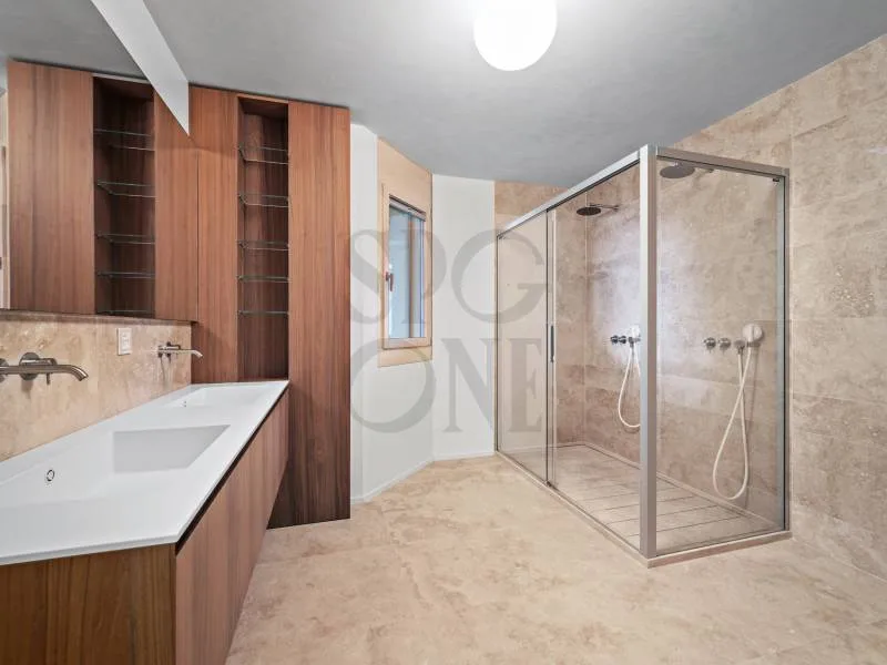 Luxuriöse Residenz mit atemberaubendem Panorama – Foto 9 von 11