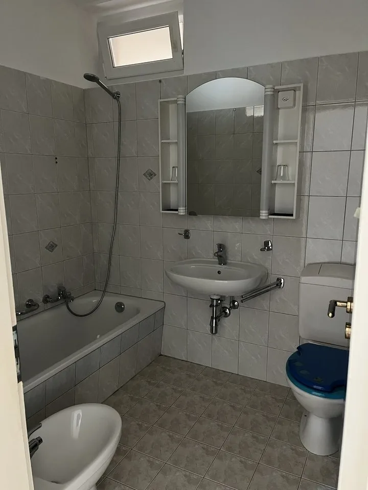 Appartement lumineux de 5.5 pièces au 5e étage dans un quartier calme à Locarno – photo 8 sur 8
