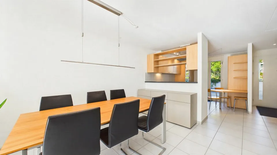 6.5-Zimmer- Reihenhaus mit Garten im Stockwerkeigentum – Foto 5 von 11