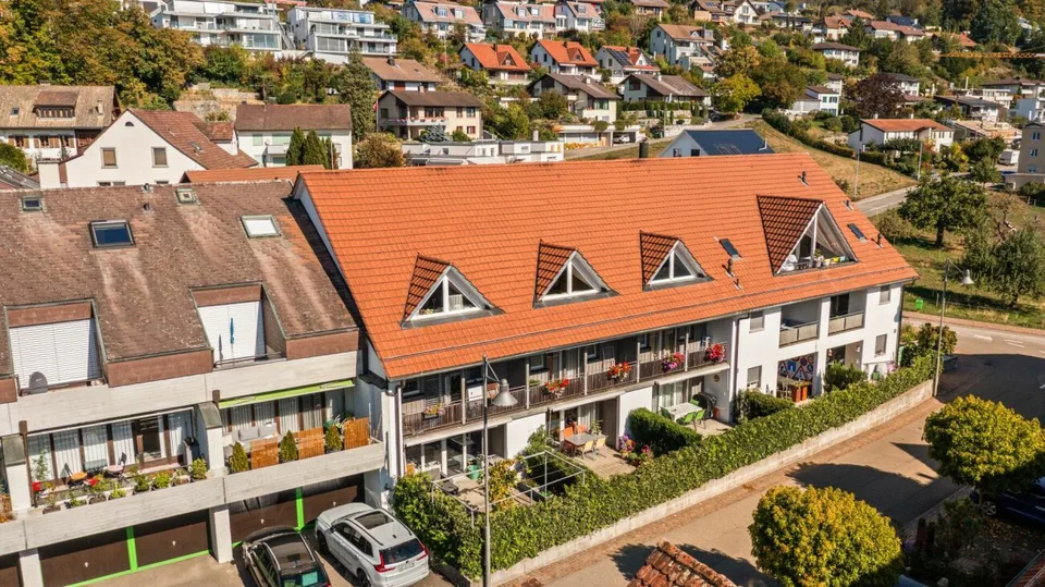 6.5-Zimmer- Reihenhaus mit Garten im Stockwerkeigentum – Foto 2 von 11