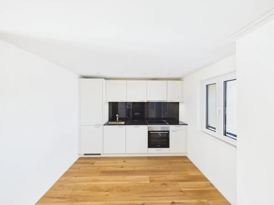 Maisonnette de 3,5 pièces totalement rénovée avec balcon à Winterthur – photo 11 sur 13