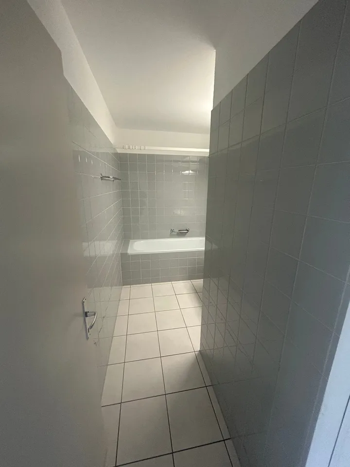 Spacieux appartement de 4.5 pièces avec balcon à Bienne – Foto 9 von 19