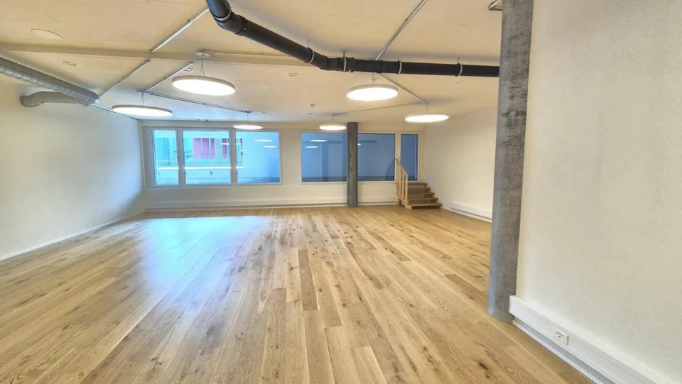 First-time rental: Modern office space for your company - Spreitenbach – photo 2 of 7