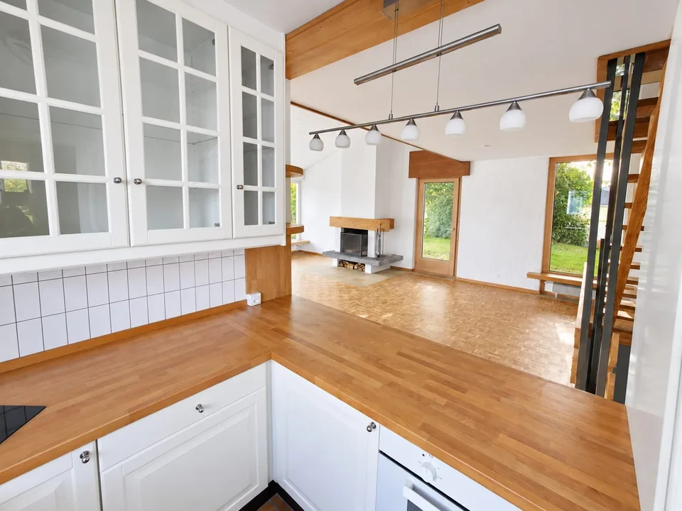 5.5-Zimmer-Haus mit Garten in Gempenach mieten – Foto 4 von 13
