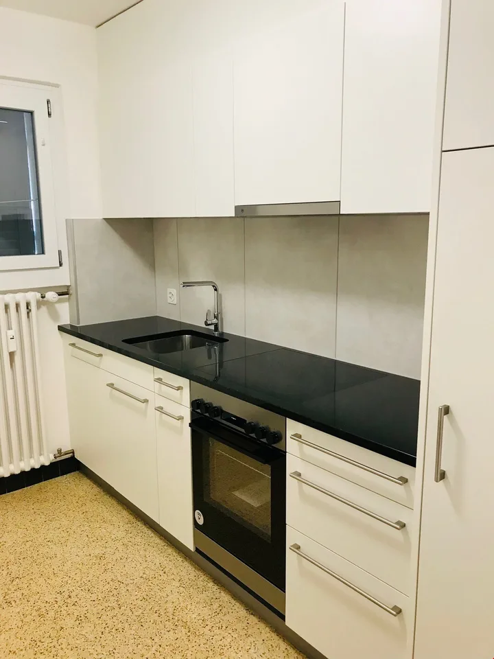 Weyernweg 16 Nidau: neu sanierte 3.5-ZWG mit Balkon – foto 2 di 9