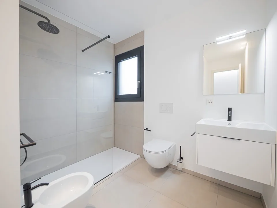 Moderno 2,5 con terrazza subito disponibile anche arredato – foto 11 di 12