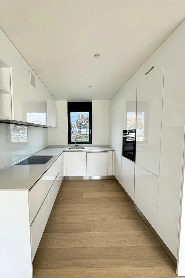 Appartamento 3,5 di primo ingresso con terrazzo coperto a Caslano – foto 4 di 12
