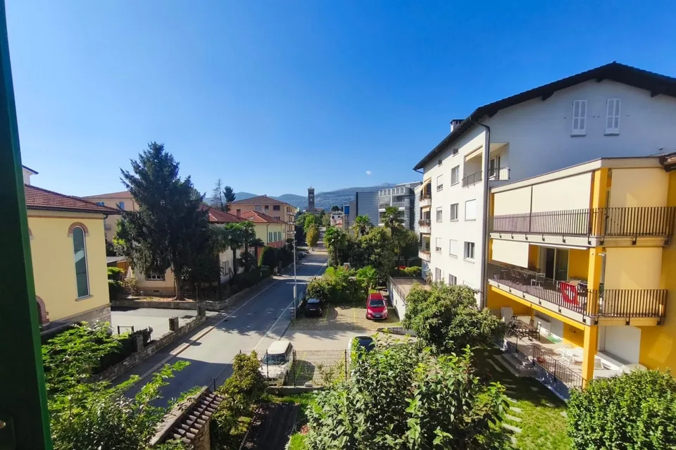 Appartement 4,5 pièces rénové avec deux balcons et cuisine habitable – photo 15 sur 15