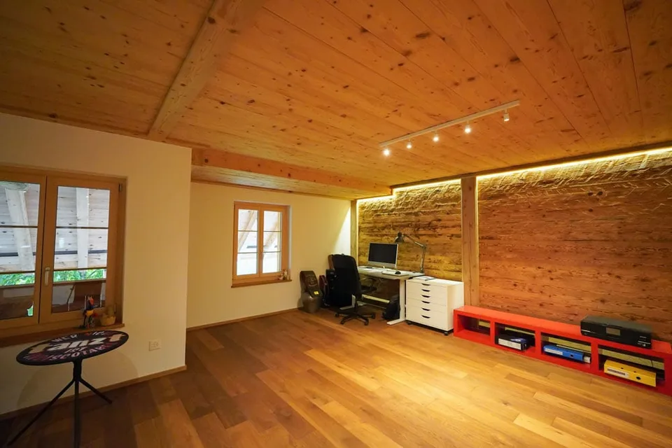 Maison paysanne de 6,5 pièces neuve avec deux appartements et vue à perte de vue – photo 9 sur 16