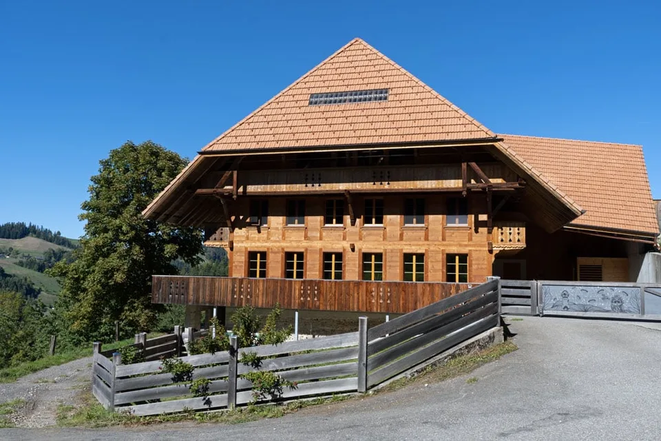 Maison paysanne de 6,5 pièces neuve avec deux appartements et vue à perte de vue – photo 14 sur 16