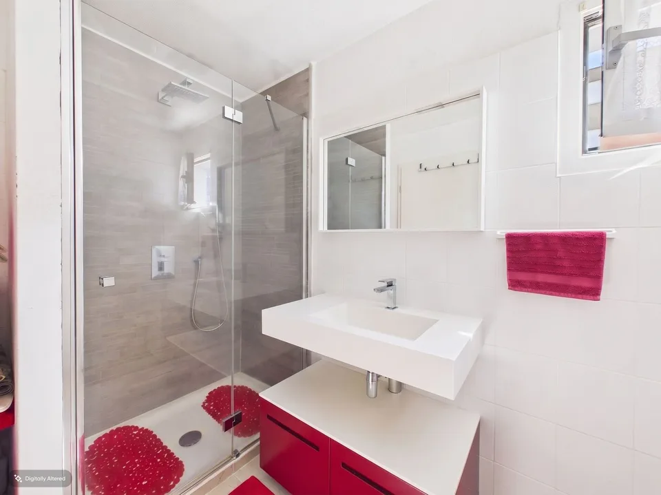 Elegant 4.5 rooms in Gordola - high standard in a serviced area – photo 12 of 13