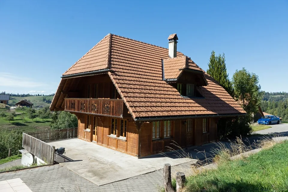 Maison de 6,5 pièces – beaucoup d'espace à l'intérieur et autour de la maison – photo 2 sur 14