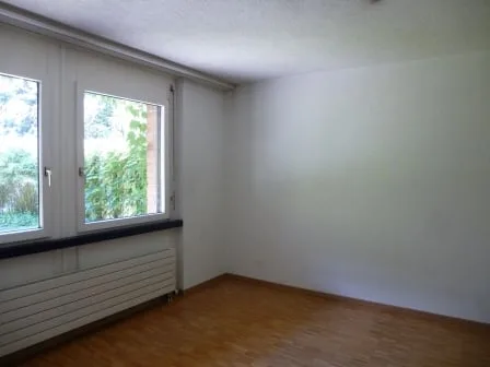 Appartamento di 2 locali al piano terra confortevole a Mollis – foto 5 di 8