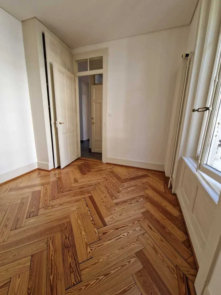 Bello appartamento ristrutturato Avenue Florimont 10, 1006 Lausanne – foto 4 di 12