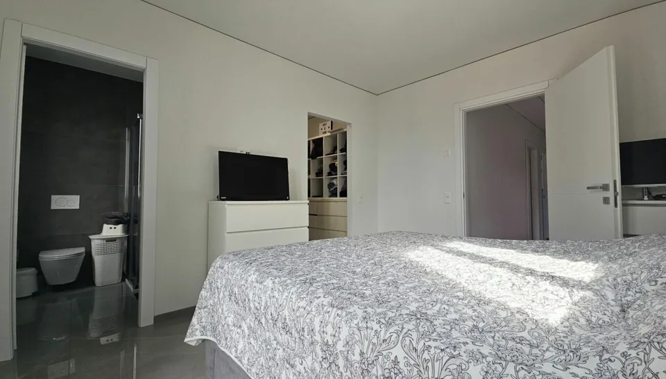 Belle maison unifamiliale à Osogna – photo 9 sur 20
